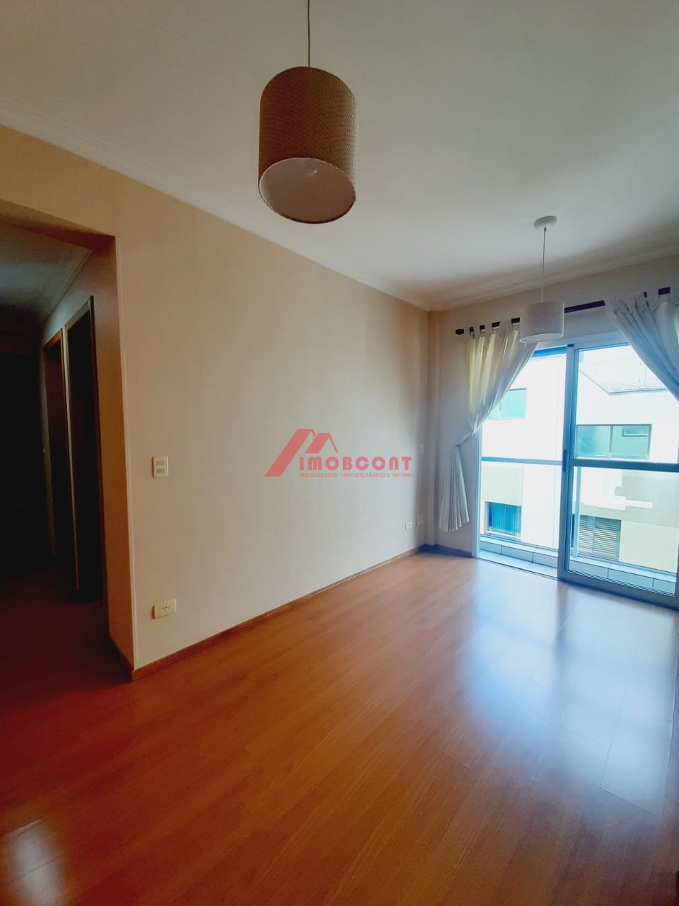 Apartamento à venda com 2 quartos, 60m² - Foto 1