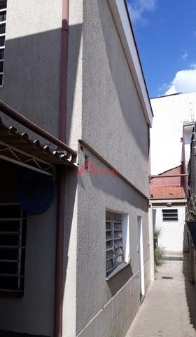 Sobrado à venda com 4 quartos, 200m² - Foto 4