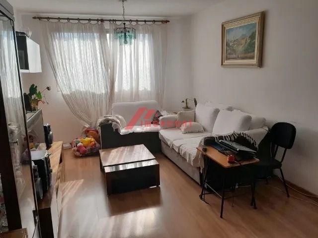 Apartamento à venda com 3 quartos, 87m² - Foto 1