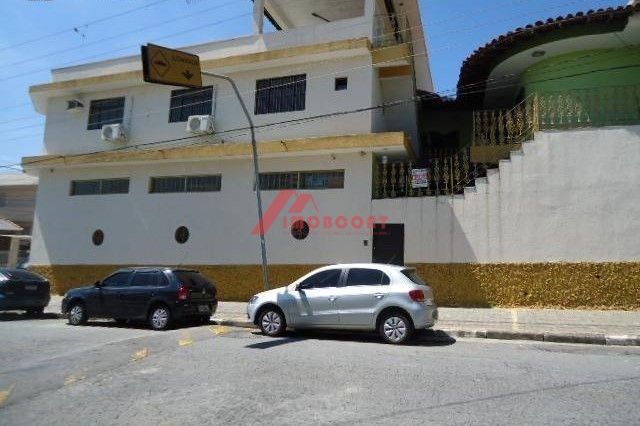 Sobrado à venda com 3 quartos, 670m² - Foto 3