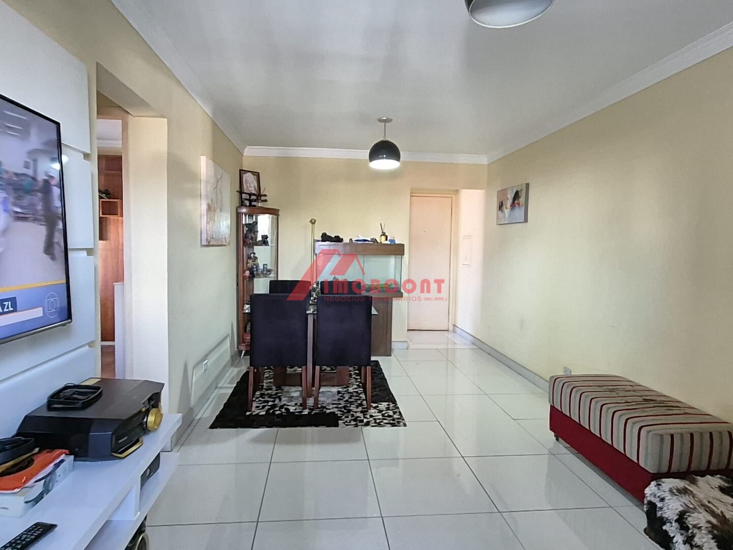 Apartamento à venda com 2 quartos, 60m² - Foto 1