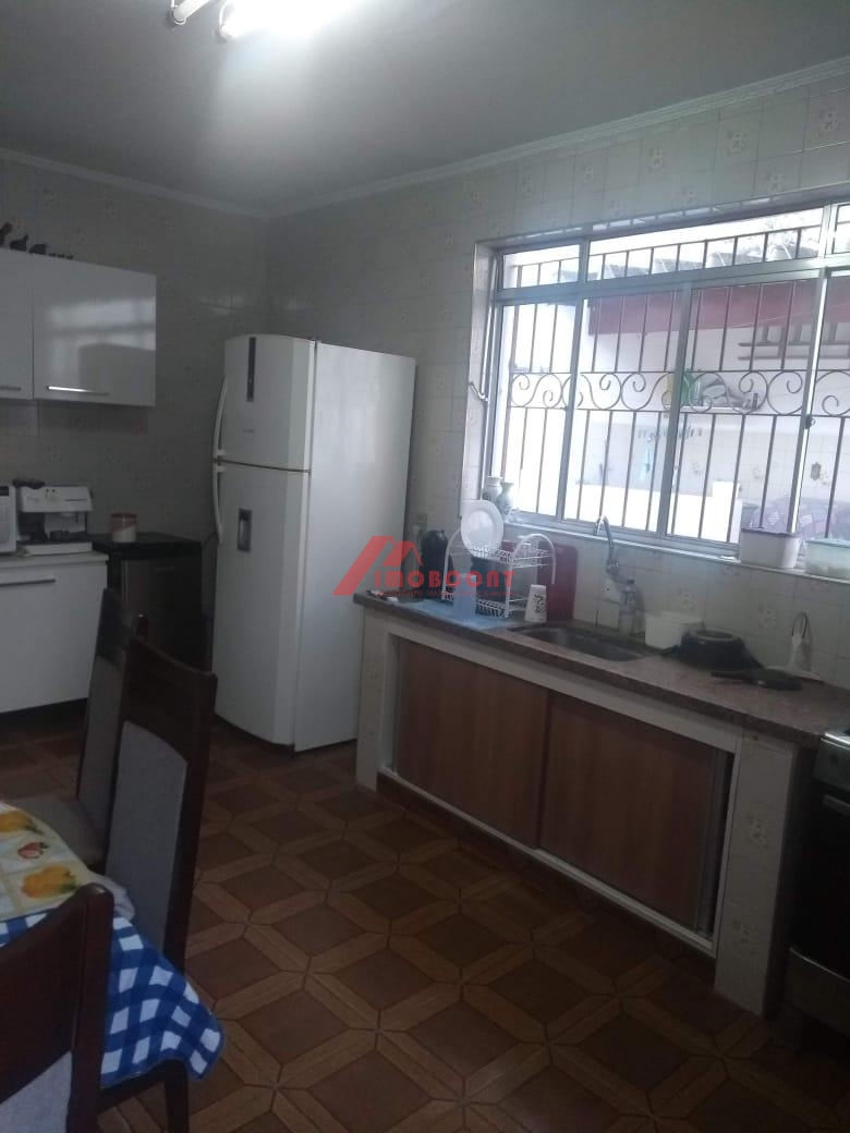 Casa à venda com 3 quartos, 145m² - Foto 8