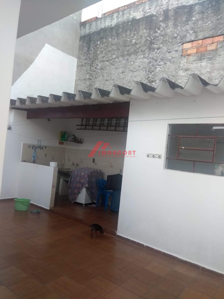 Casa à venda com 3 quartos, 145m² - Foto 11