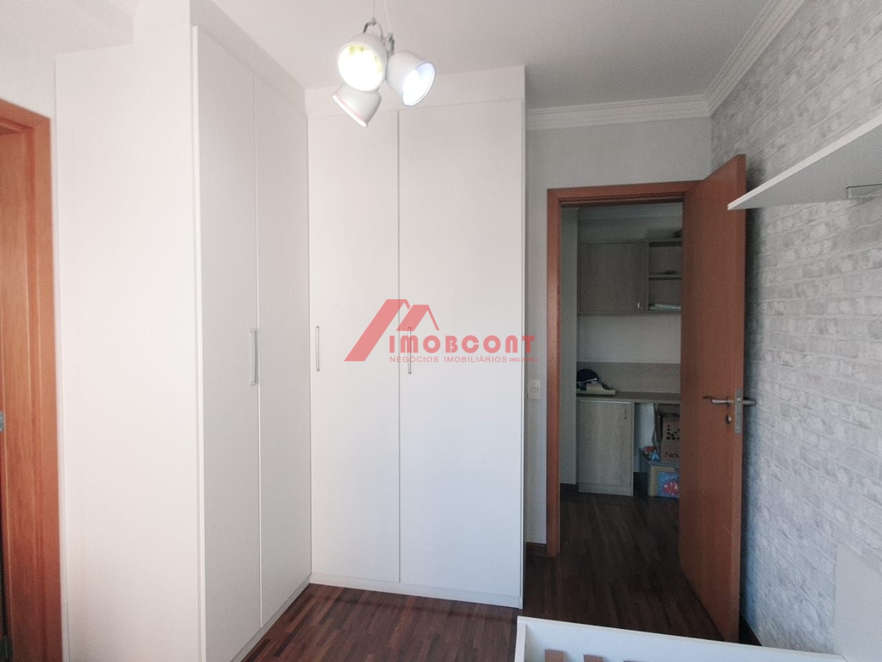 Apartamento à venda com 3 quartos, 213m² - Foto 23