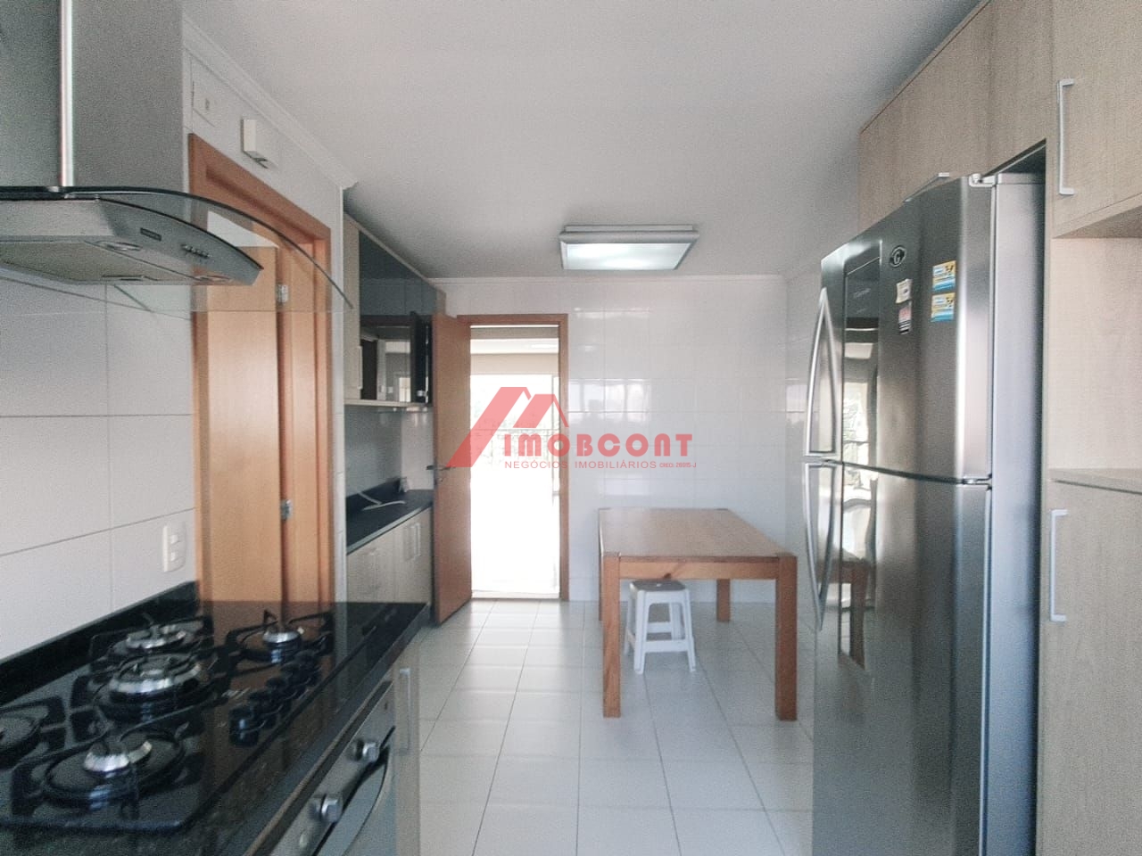 Apartamento à venda com 3 quartos, 213m² - Foto 15