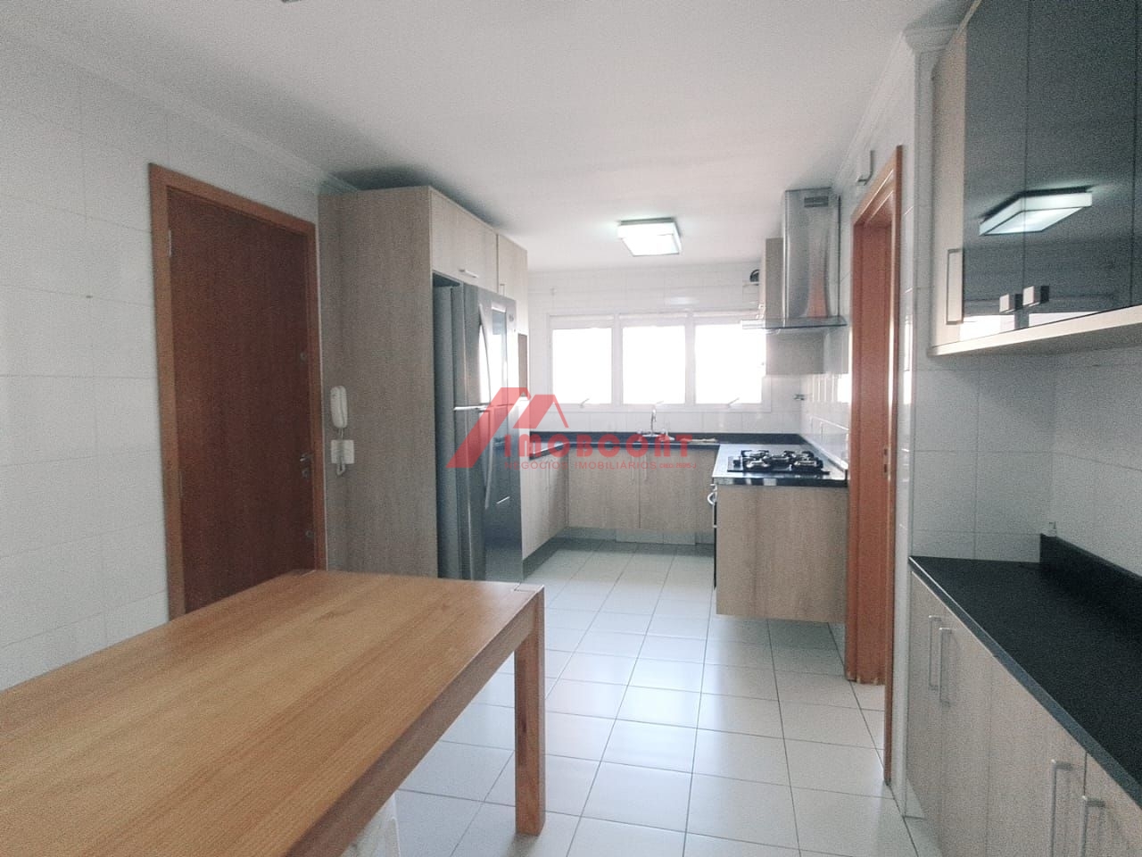 Apartamento à venda com 3 quartos, 213m² - Foto 18