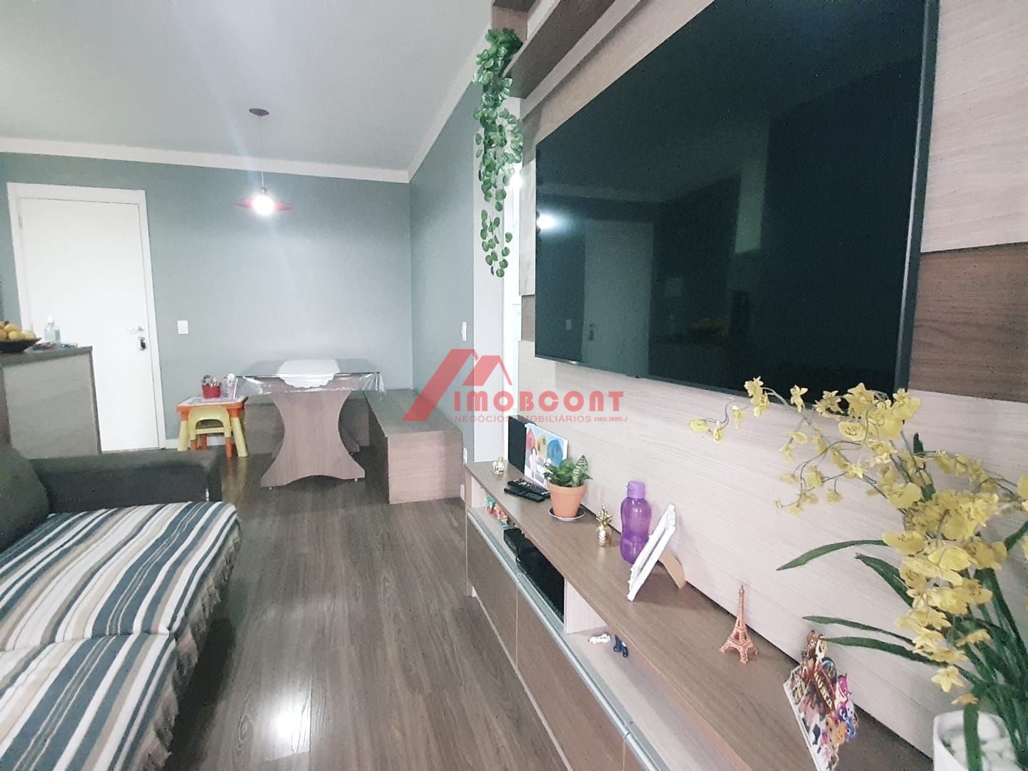 Apartamento à venda com 2 quartos, 61m² - Foto 3