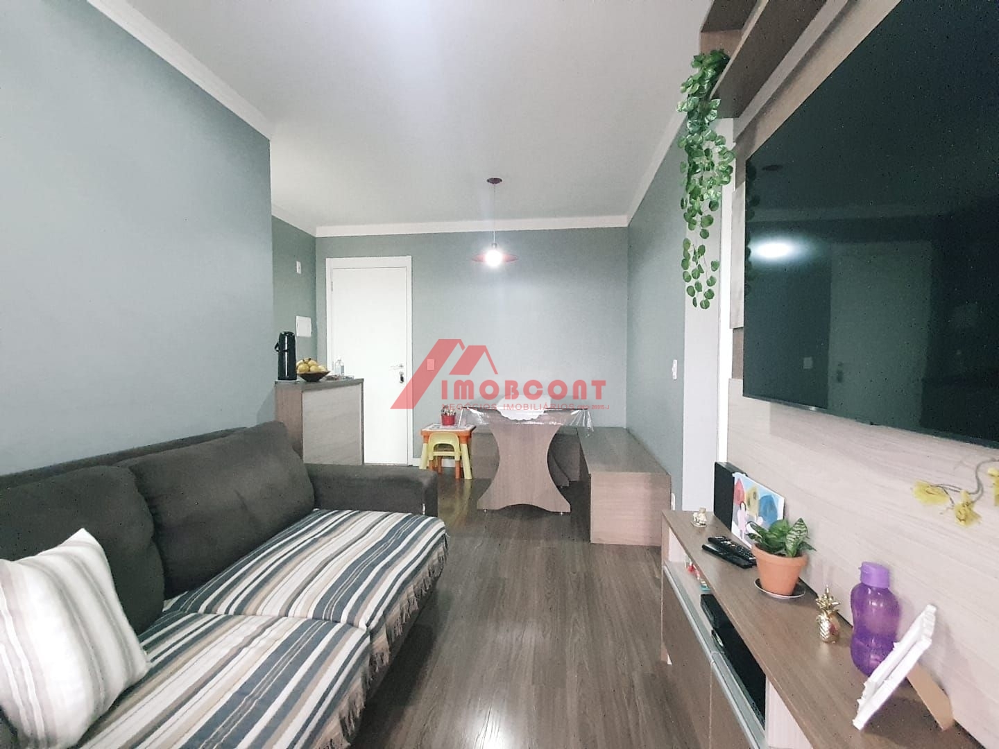 Apartamento à venda com 2 quartos, 61m² - Foto 1