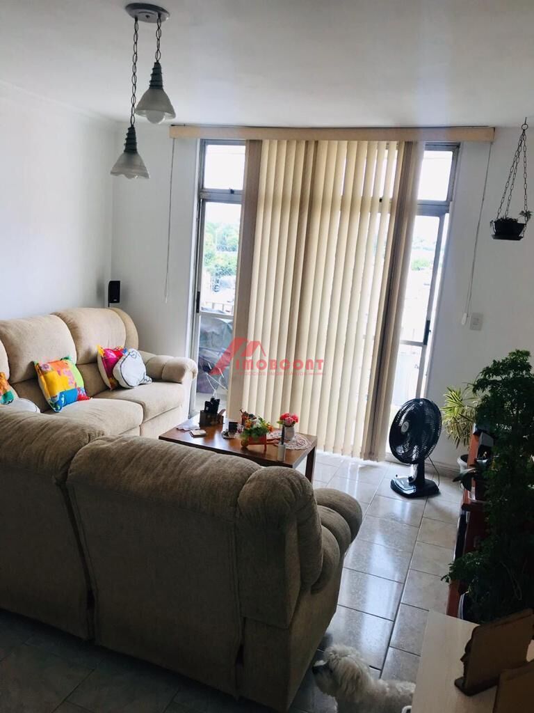 Apartamento à venda com 2 quartos, 82m² - Foto 4