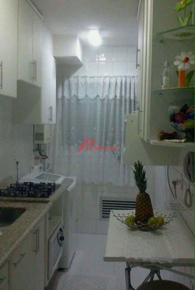 Apartamento à venda com 2 quartos, 48m² - Foto 11