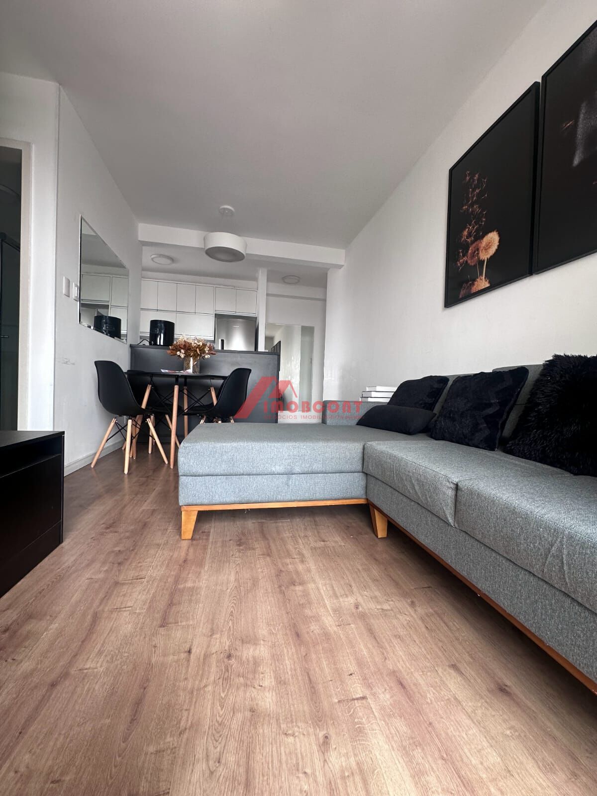 Apartamento à venda com 3 quartos, 61m² - Foto 1