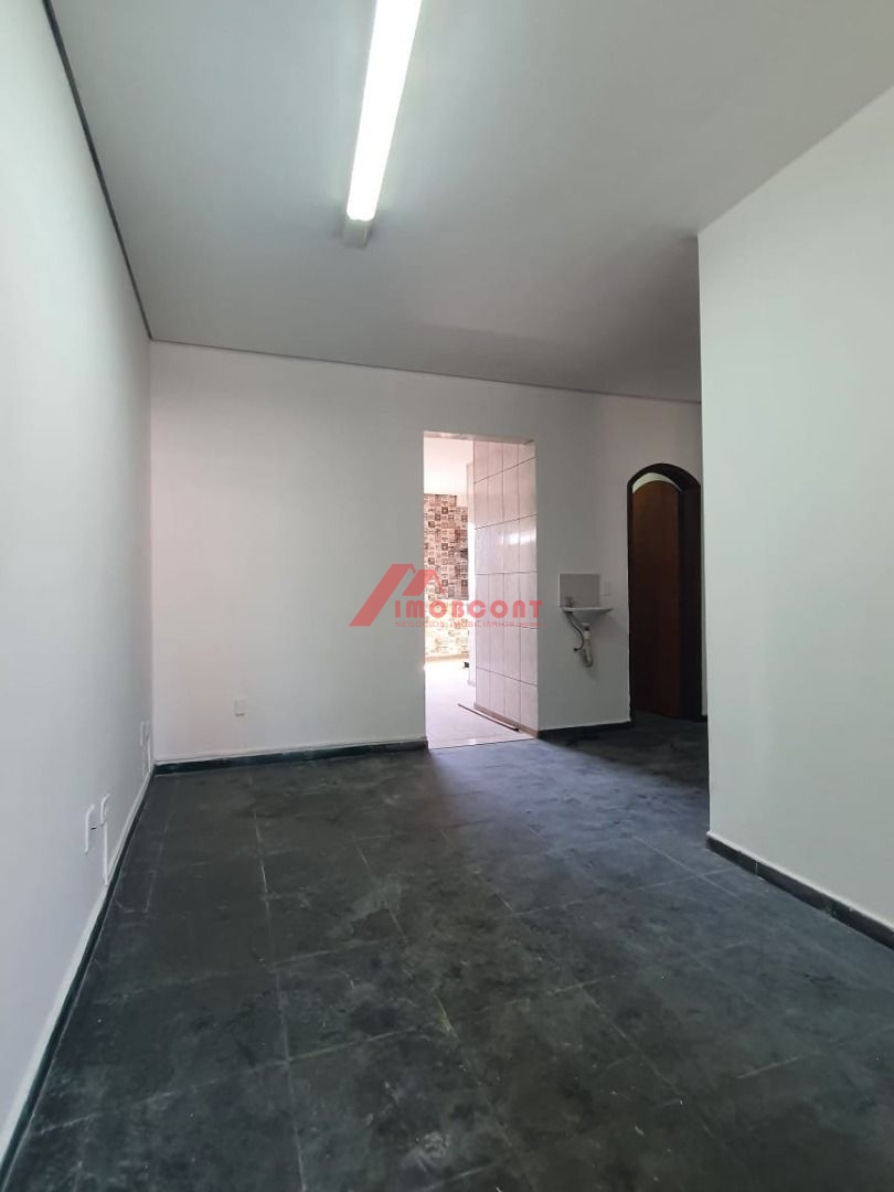 Casa à venda com 1 quarto, 70m² - Foto 5