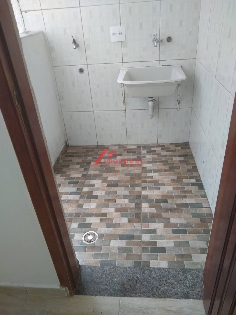 Sobrado à venda com 3 quartos, 100m² - Foto 6