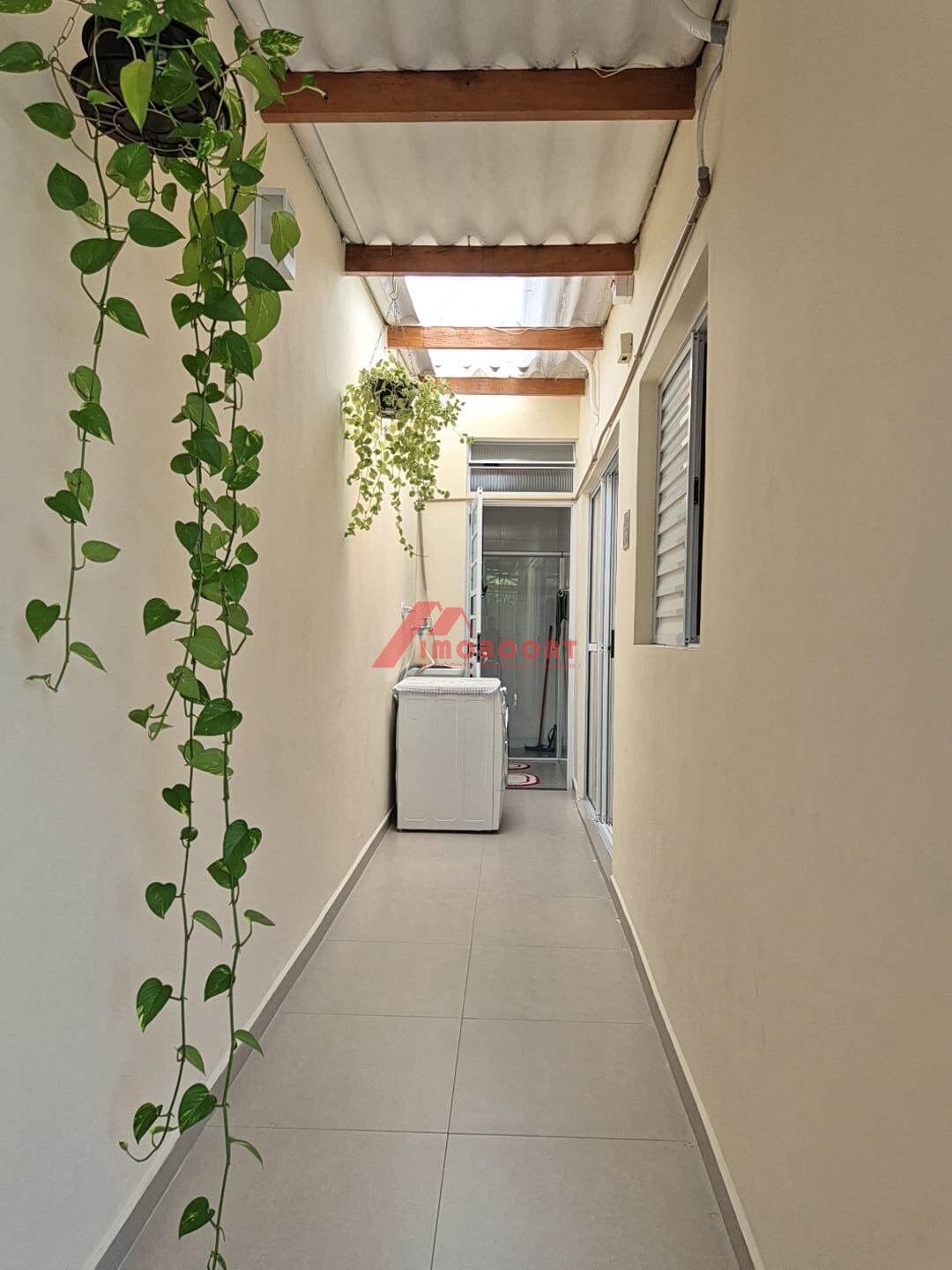 Casa à venda com 2 quartos, 56m² - Foto 13