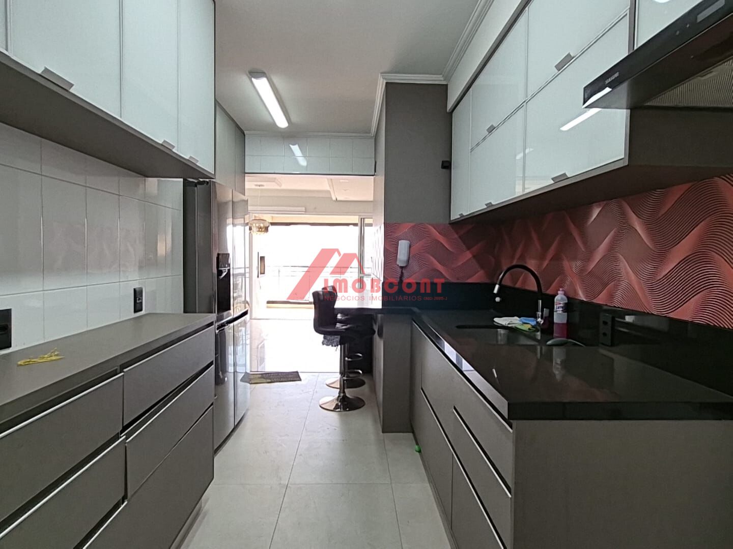 Apartamento à venda com 3 quartos, 133m² - Foto 15