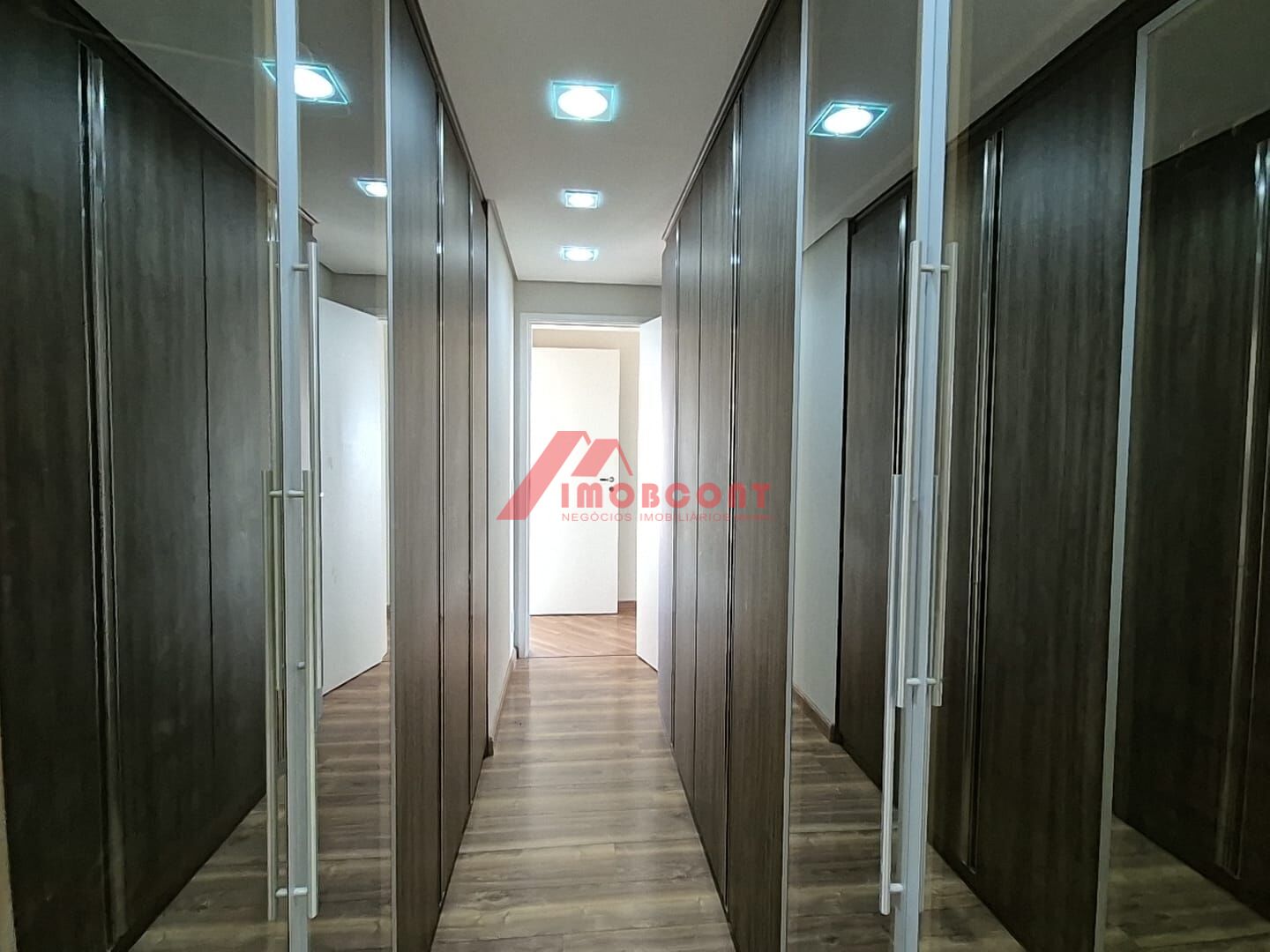 Apartamento à venda com 3 quartos, 133m² - Foto 27