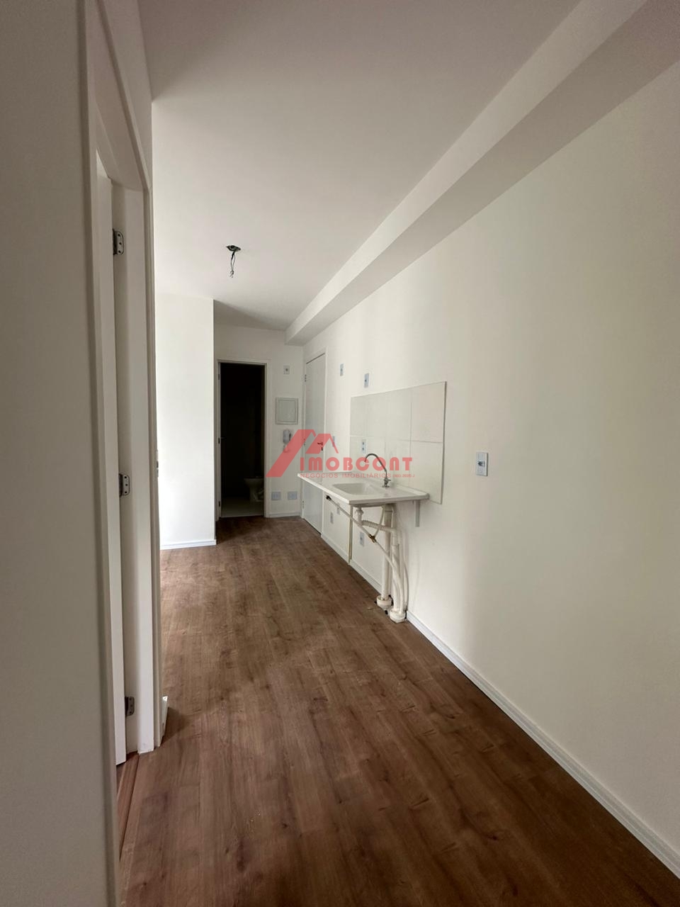 Apartamento à venda com 1 quarto, 33m² - Foto 2