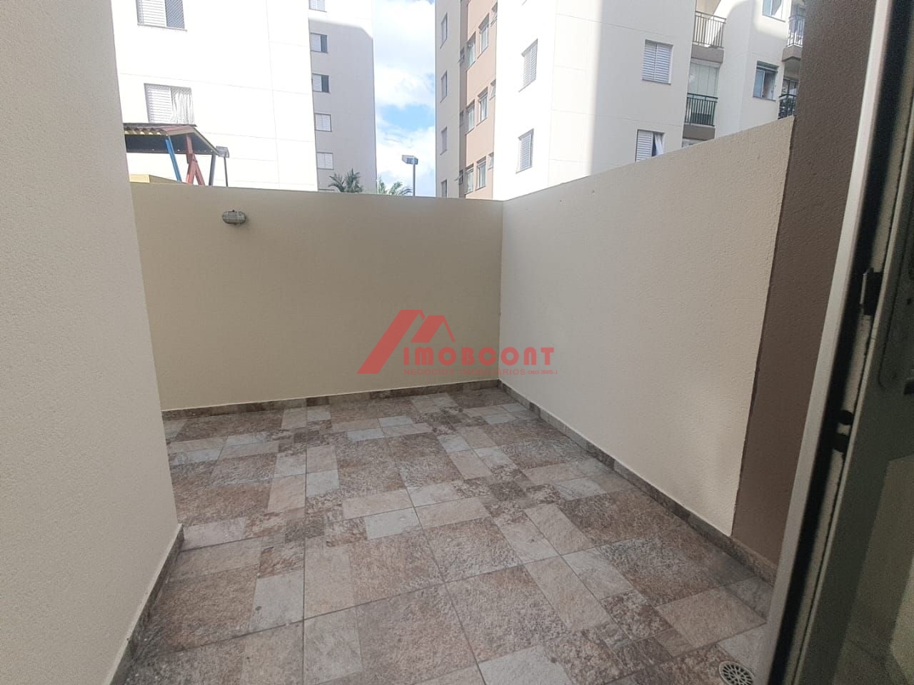 Apartamento à venda com 2 quartos, 60m² - Foto 5