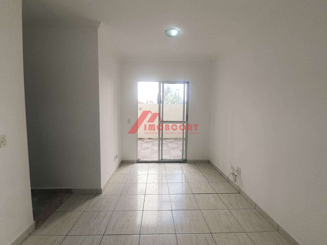 Apartamento à venda com 2 quartos, 60m² - Foto 1