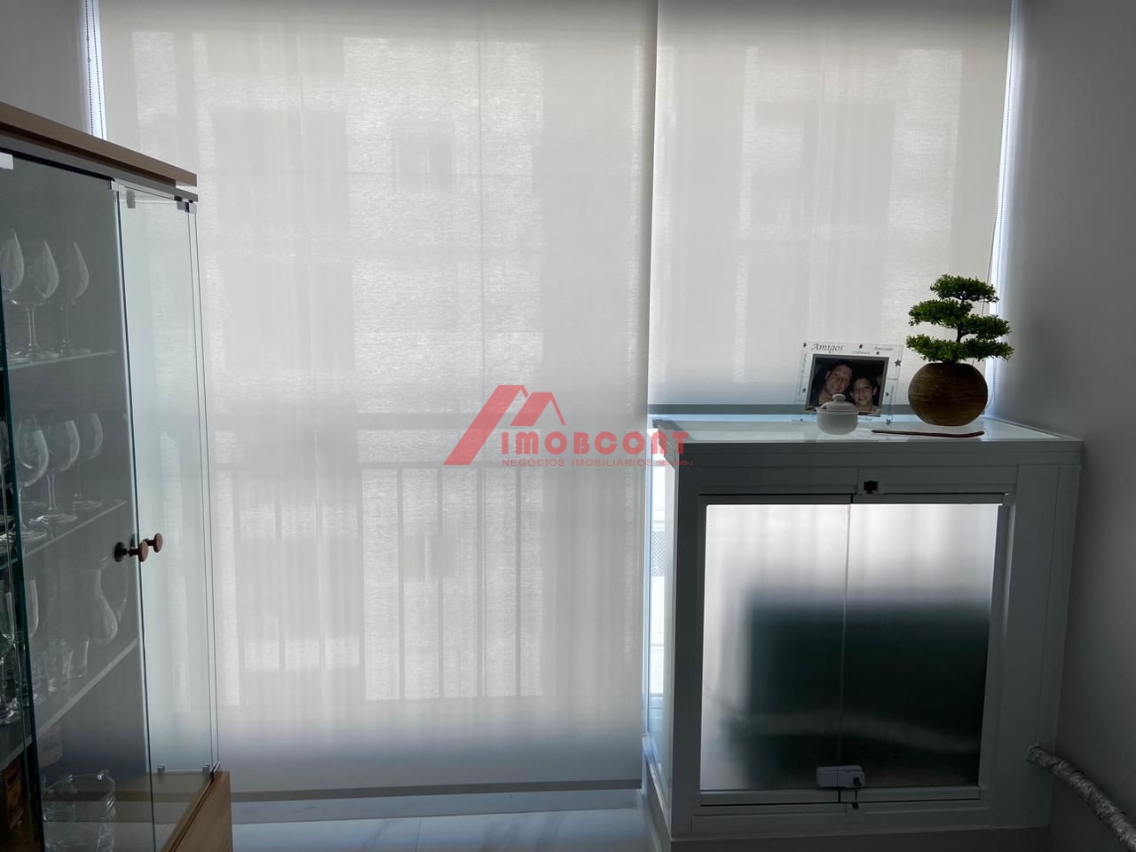 Apartamento à venda com 2 quartos, 55m² - Foto 2