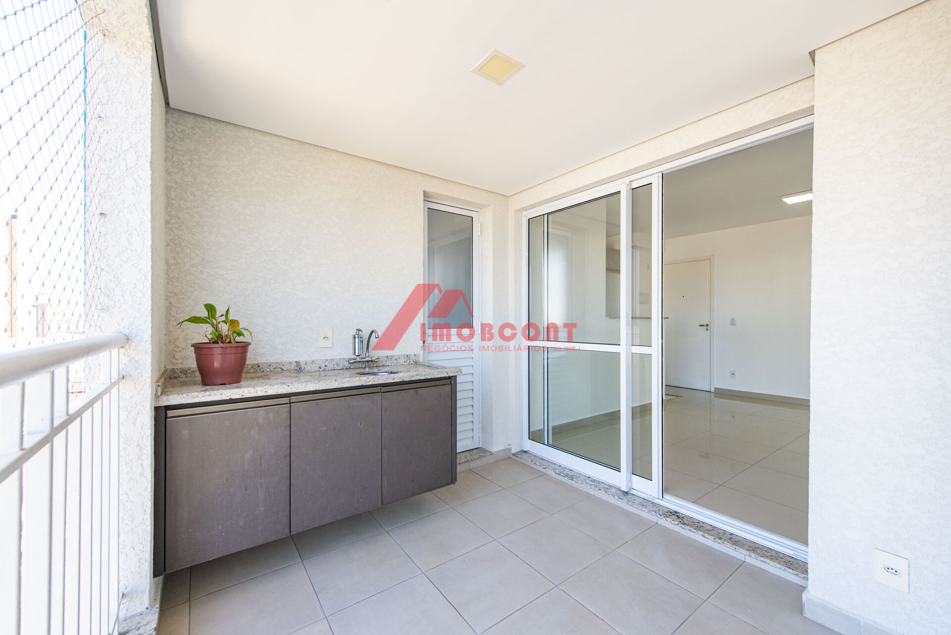 Apartamento para alugar com 3 quartos, 75m² - Foto 11