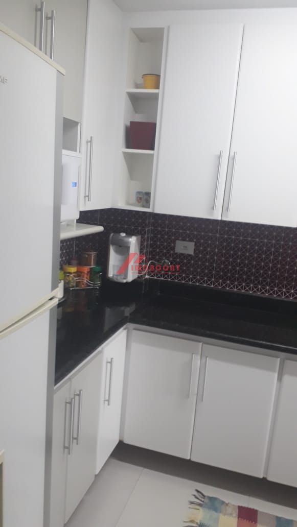 Apartamento à venda com 2 quartos, 68m² - Foto 7