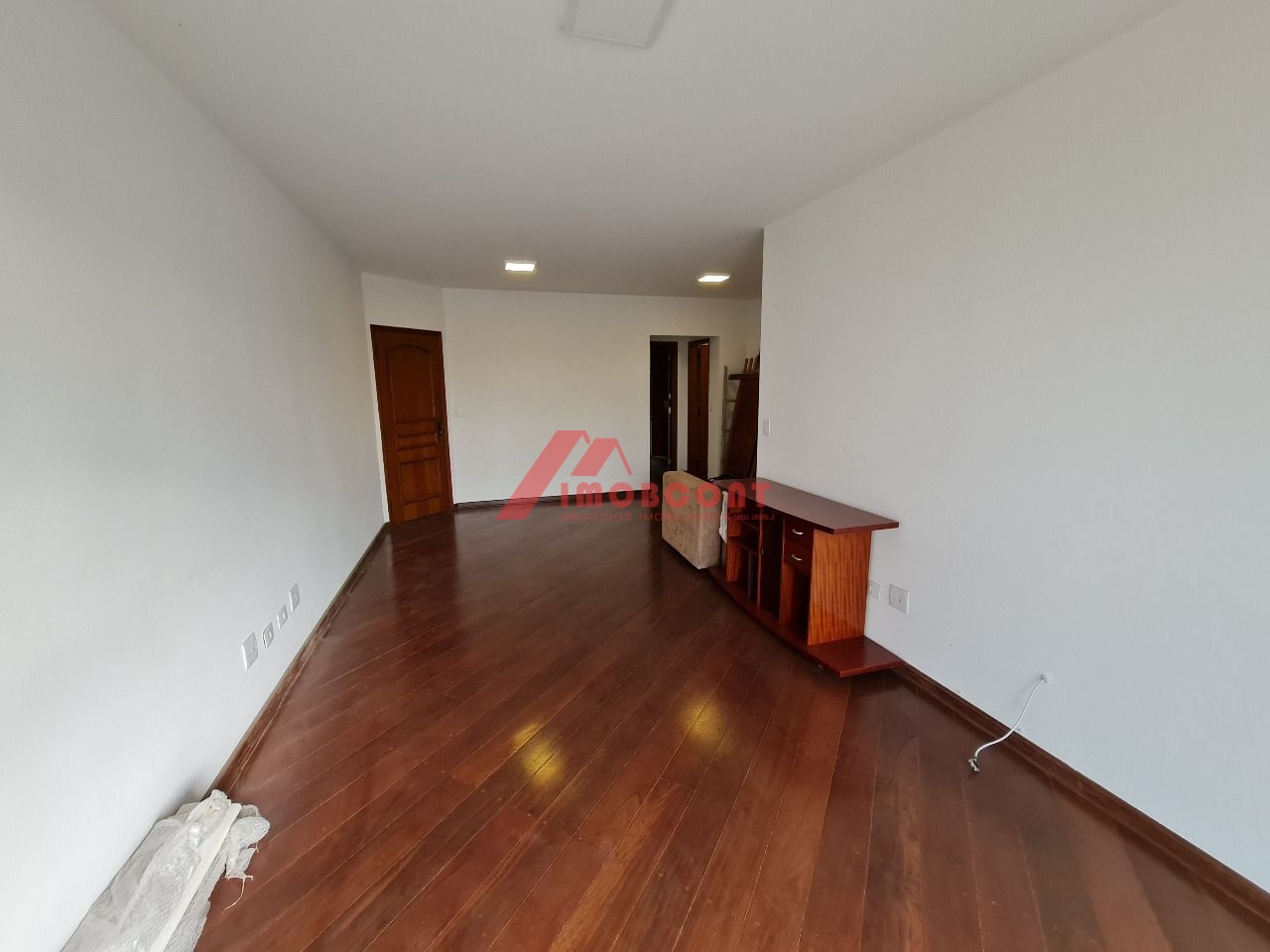 Apartamento à venda com 3 quartos, 117m² - Foto 4