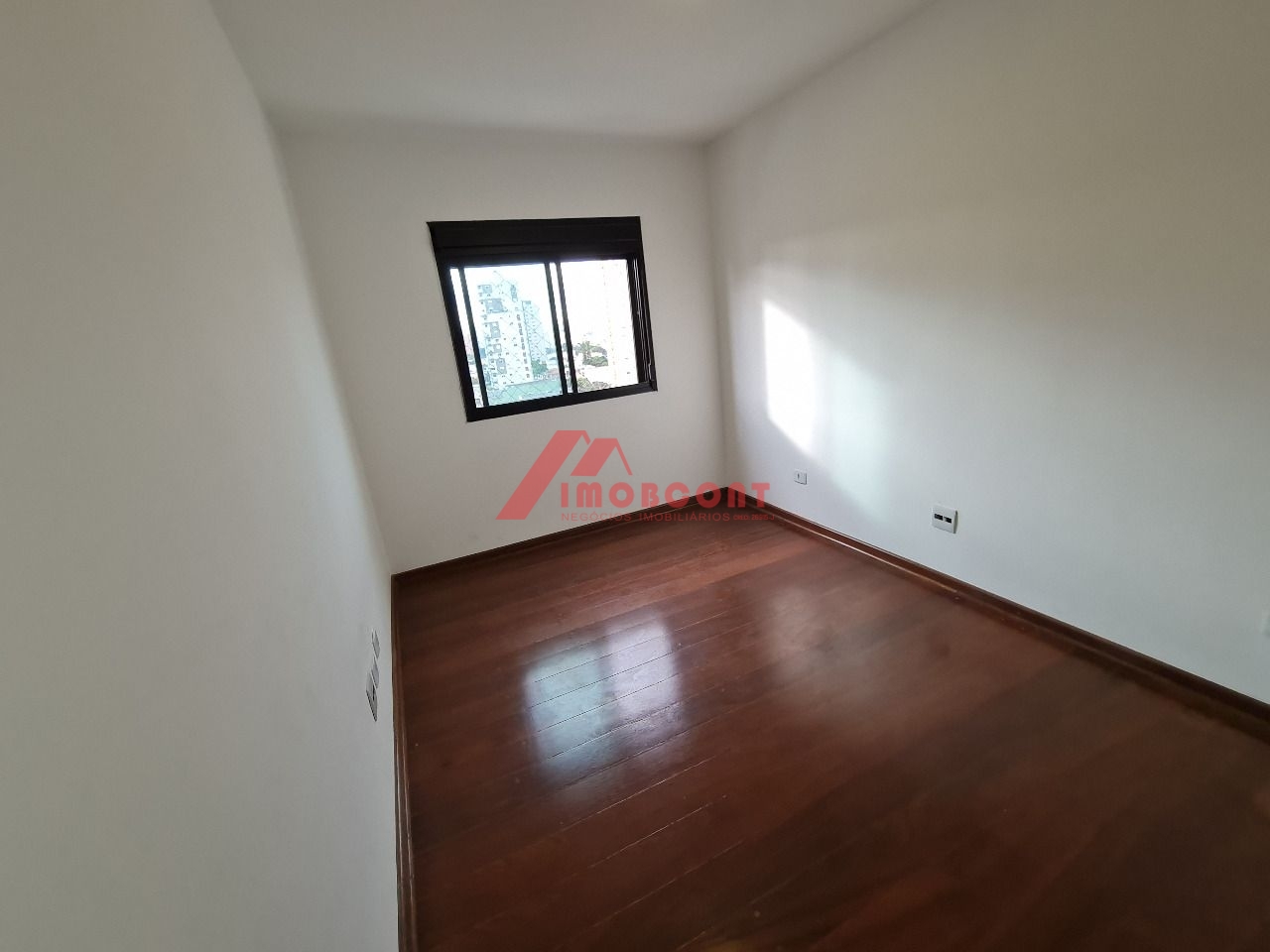 Apartamento à venda com 3 quartos, 117m² - Foto 8