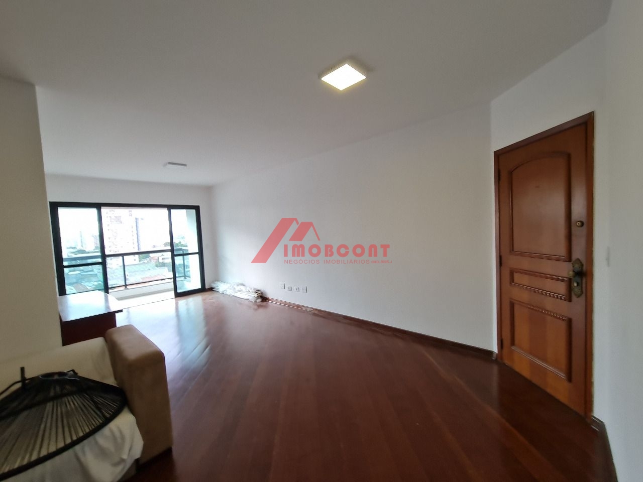 Apartamento à venda com 3 quartos, 117m² - Foto 2