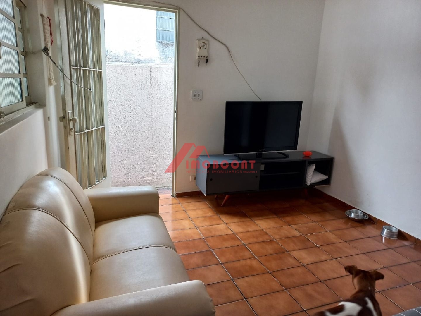 Casa à venda com 2 quartos, 120m² - Foto 2