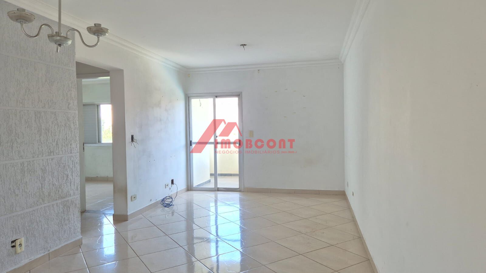 Apartamento à venda com 2 quartos, 64m² - Foto 1