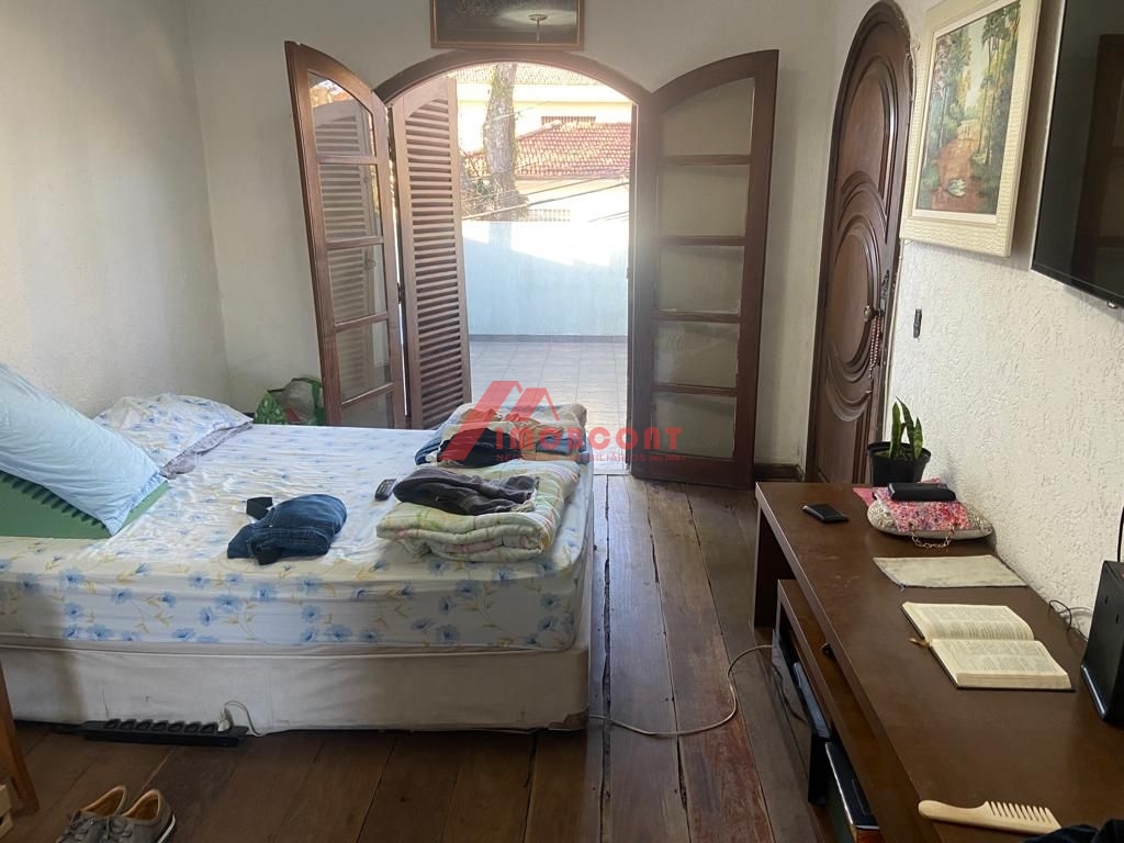 Casa à venda com 2 quartos, 200m² - Foto 4