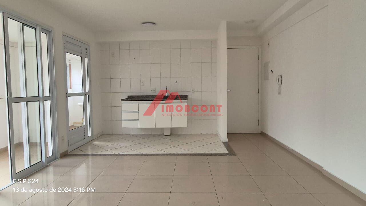 Apartamento à venda com 2 quartos, 68m² - Foto 3