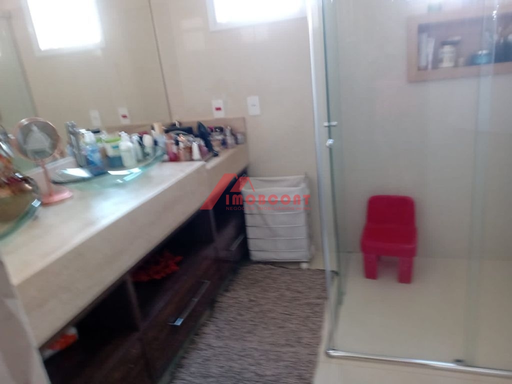 Apartamento à venda com 4 quartos, 190m² - Foto 24