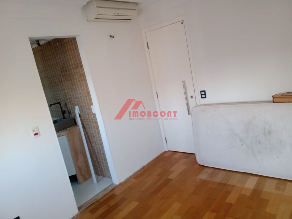 Apartamento à venda com 4 quartos, 190m² - Foto 14