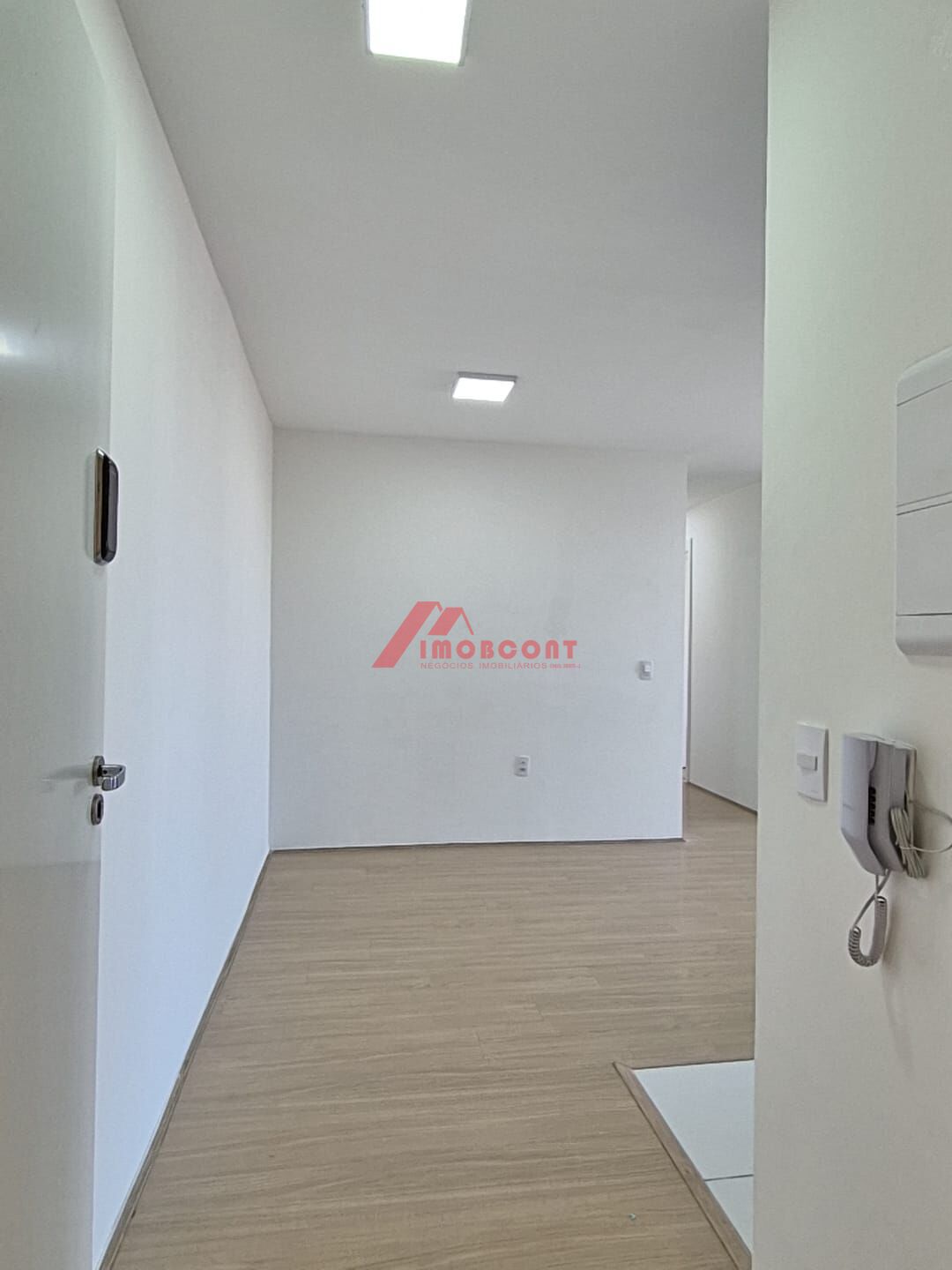 Apartamento à venda com 3 quartos, 66m² - Foto 1