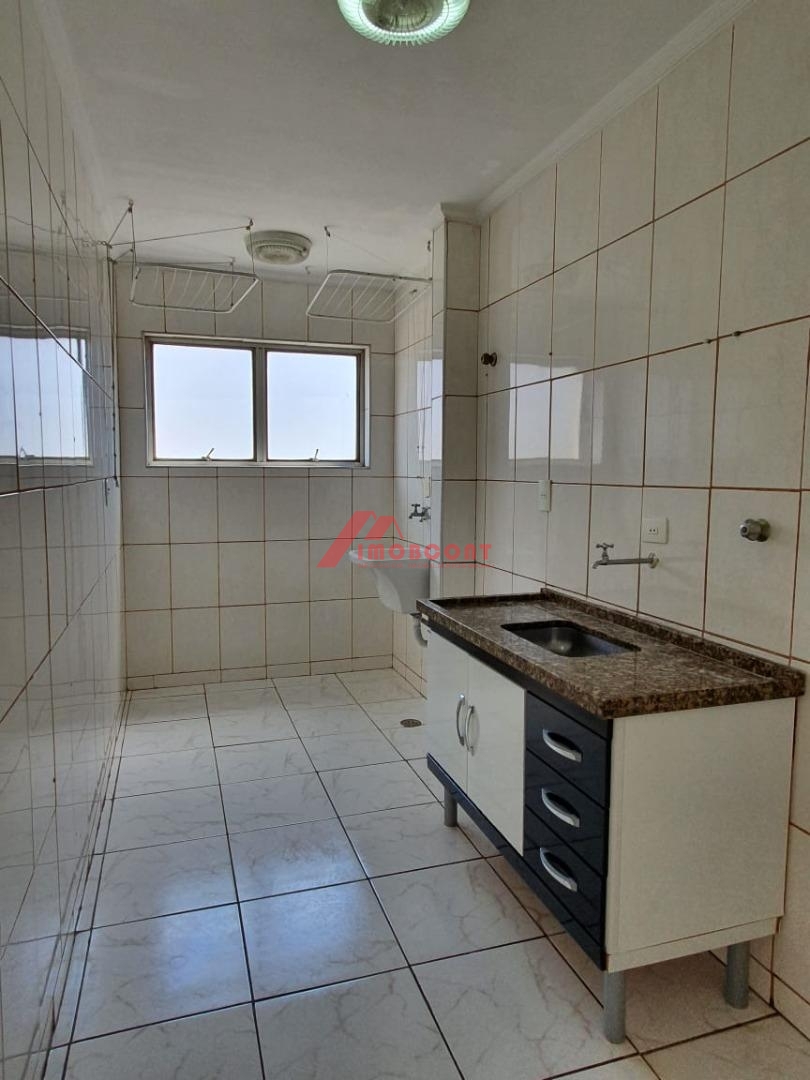 Apartamento à venda com 2 quartos, 58m² - Foto 2