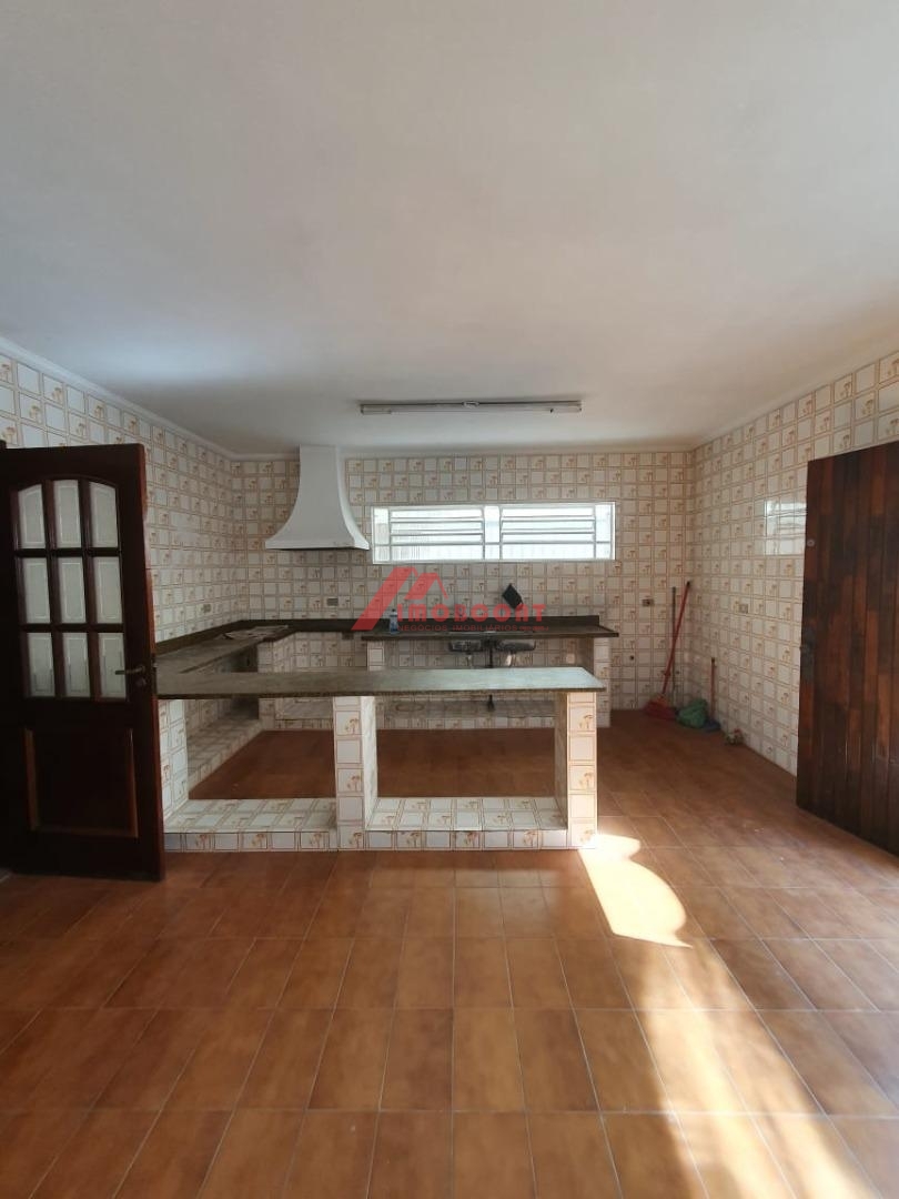 Sobrado à venda com 4 quartos, 260m² - Foto 8