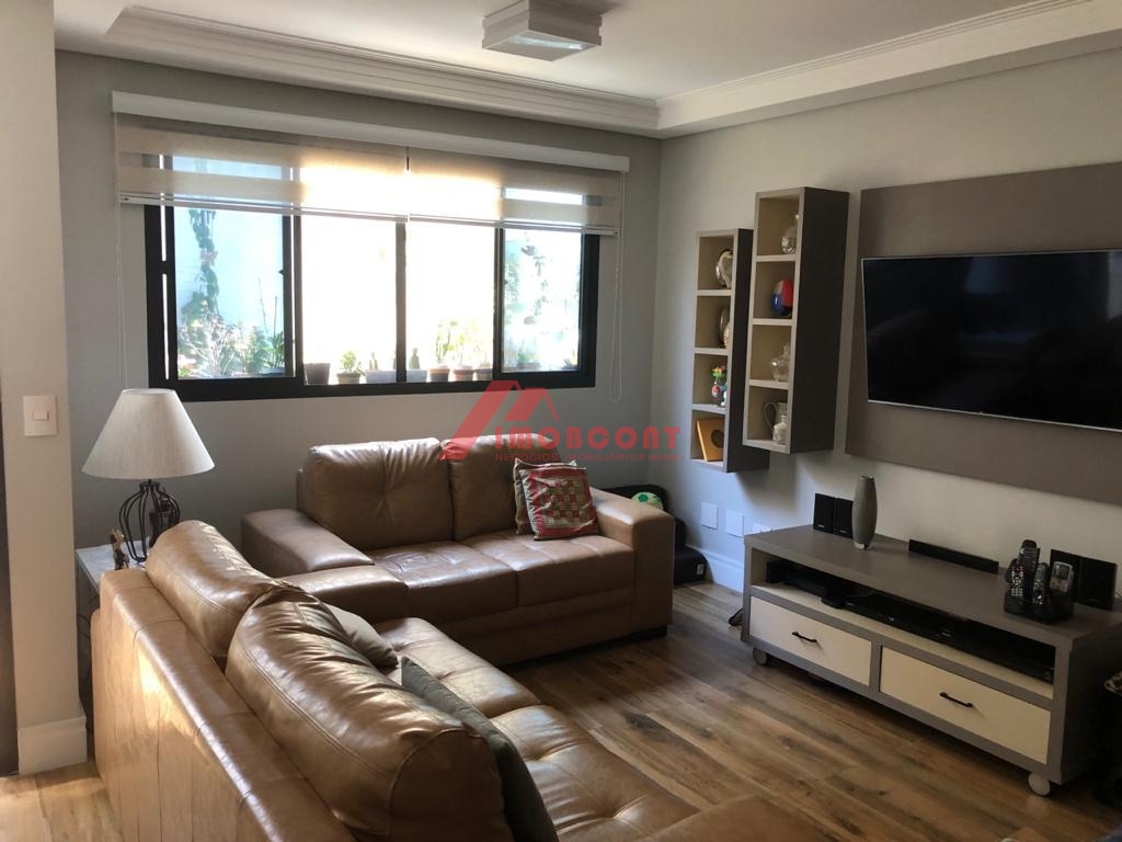 Sobrado à venda com 3 quartos, 118m² - Foto 1