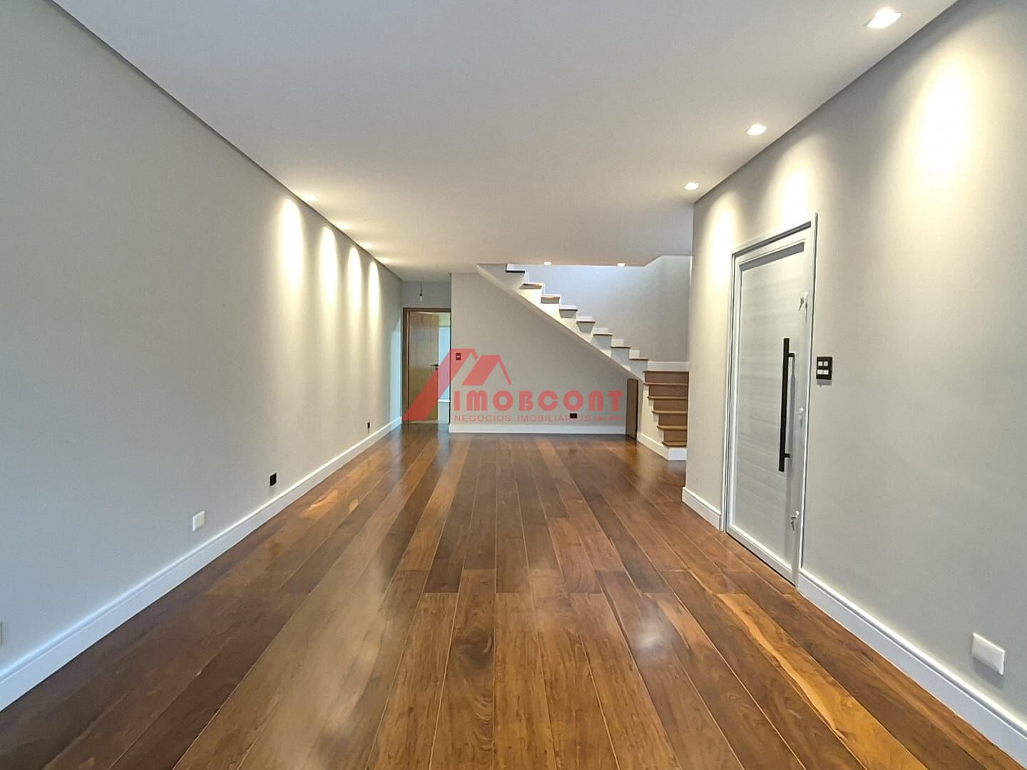 Sobrado à venda com 4 quartos, 236m² - Foto 3