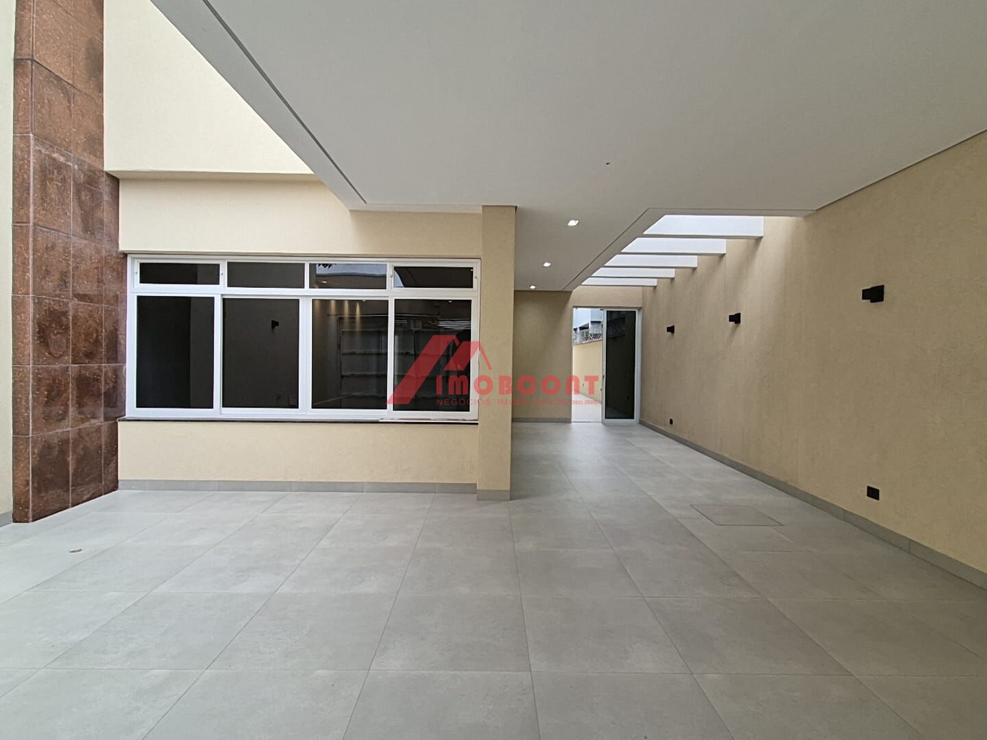 Sobrado à venda com 4 quartos, 236m² - Foto 2