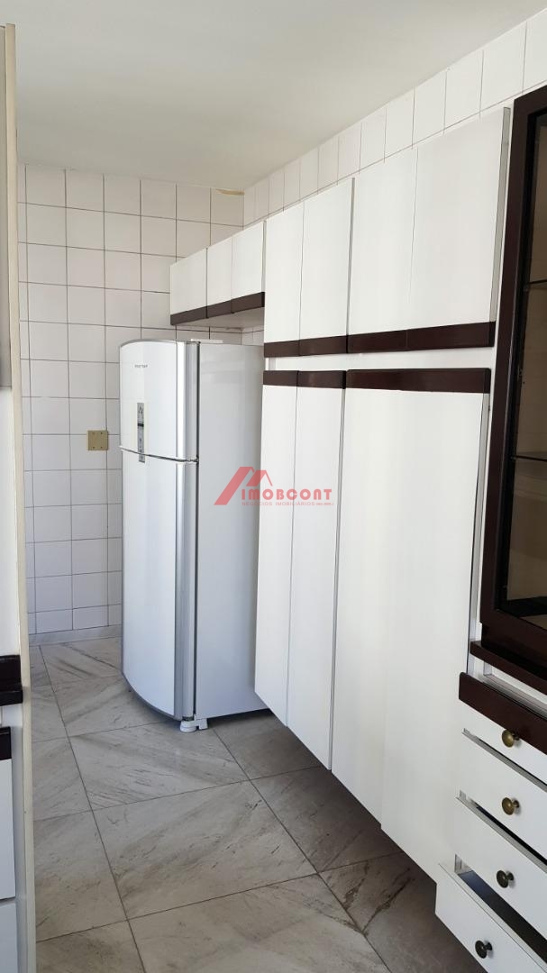 Apartamento à venda com 3 quartos, 250m² - Foto 11