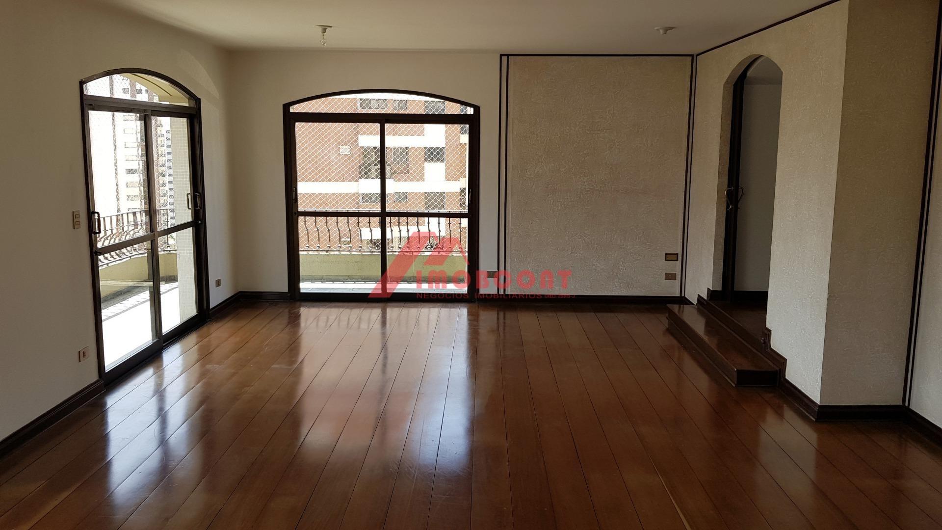 Apartamento à venda com 3 quartos, 250m² - Foto 1