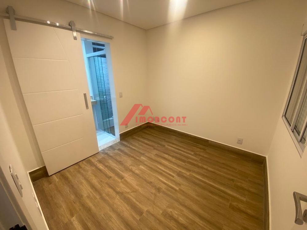 Sobrado à venda com 4 quartos, 200m² - Foto 9