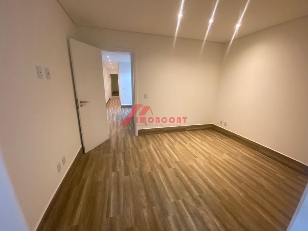 Sobrado à venda com 4 quartos, 200m² - Foto 6