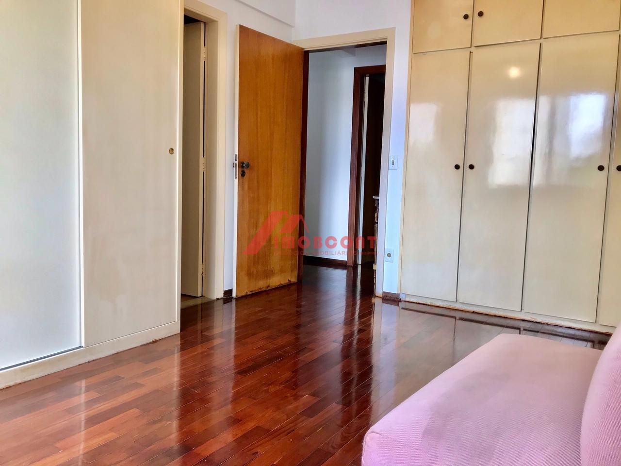 Apartamento à venda com 3 quartos, 160m² - Foto 9