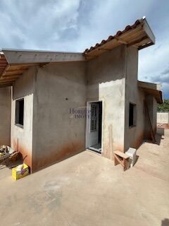 Casa à venda com 2 quartos, 49m² - Foto 3