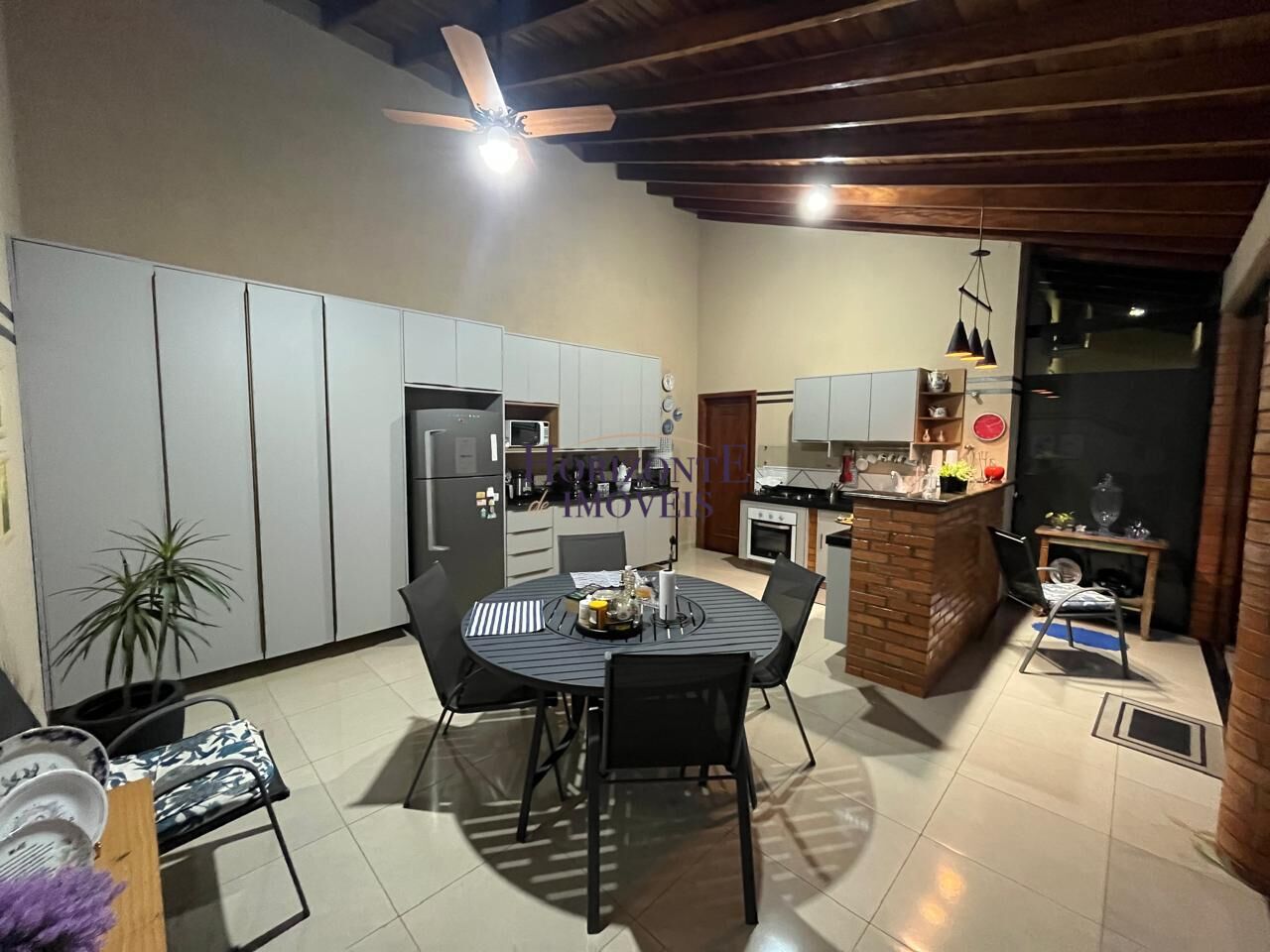 Casa de Condomínio à venda com 3 quartos, 198m² - Foto 16