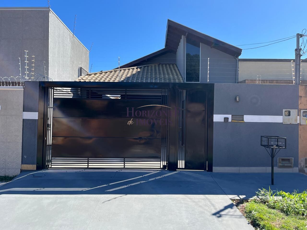 Casa para alugar com 3 quartos, 100m² - Foto 1