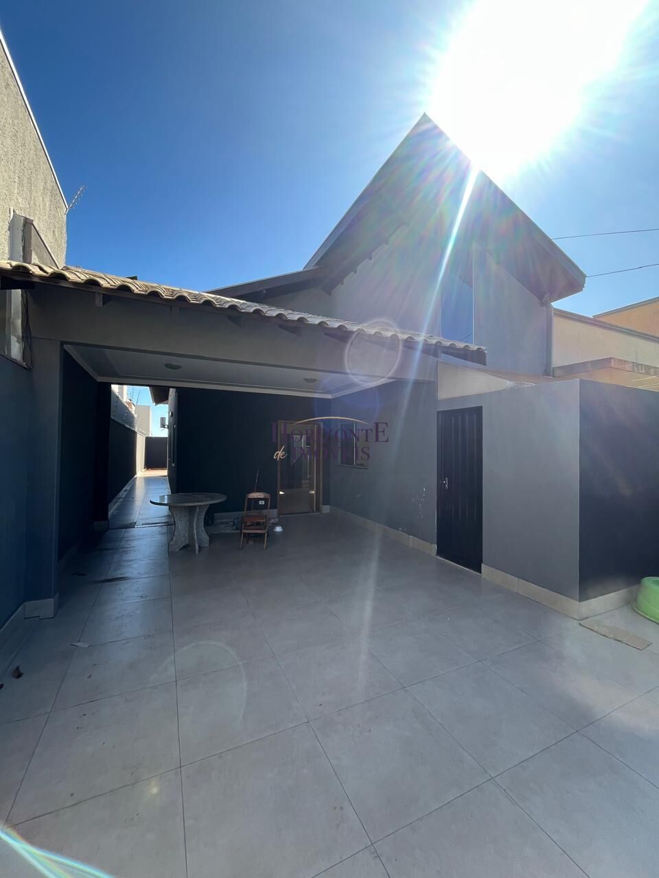 Casa para alugar com 3 quartos, 100m² - Foto 2